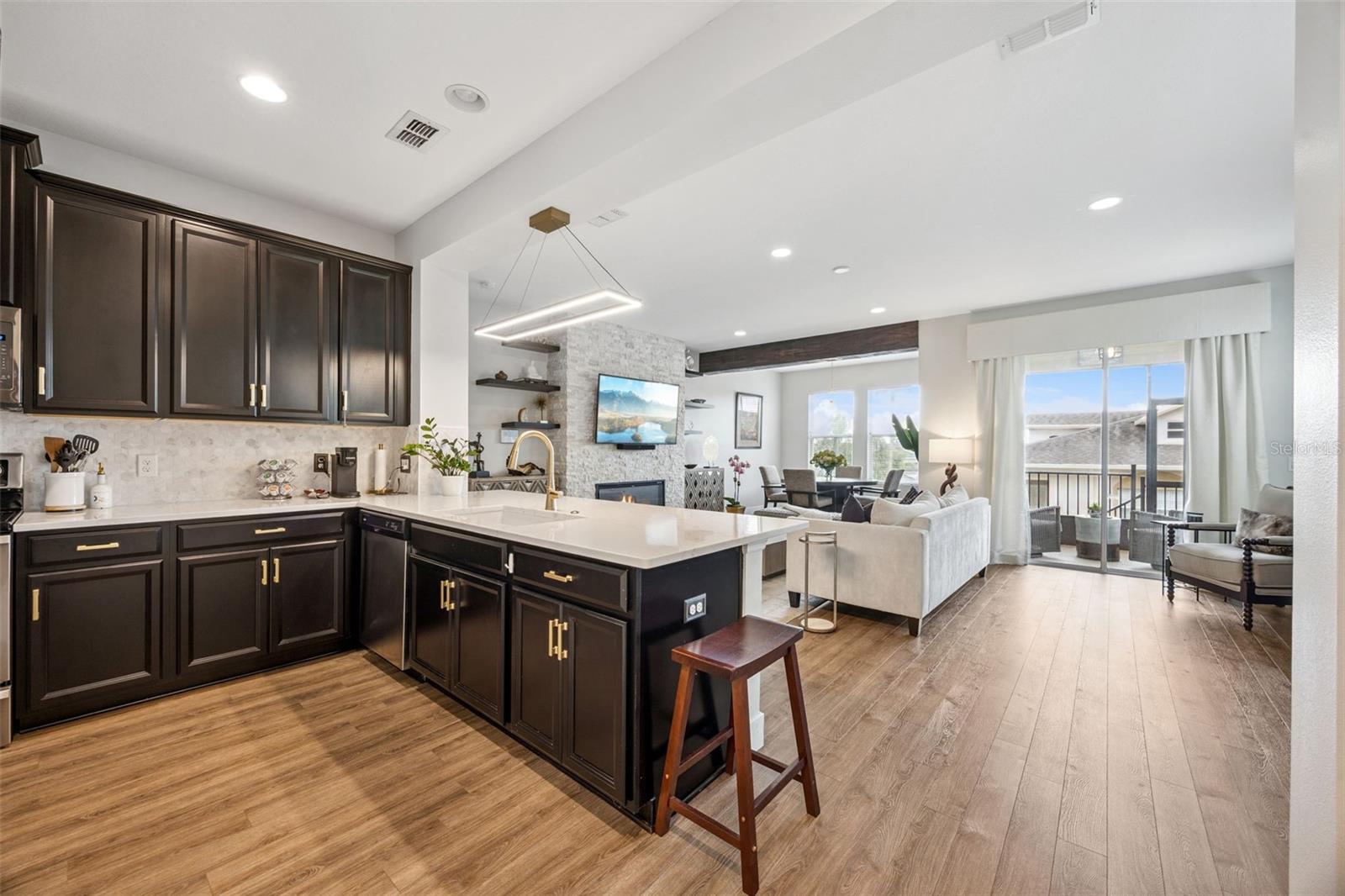 Image 8 of 36 For 17430 Promenade Drive