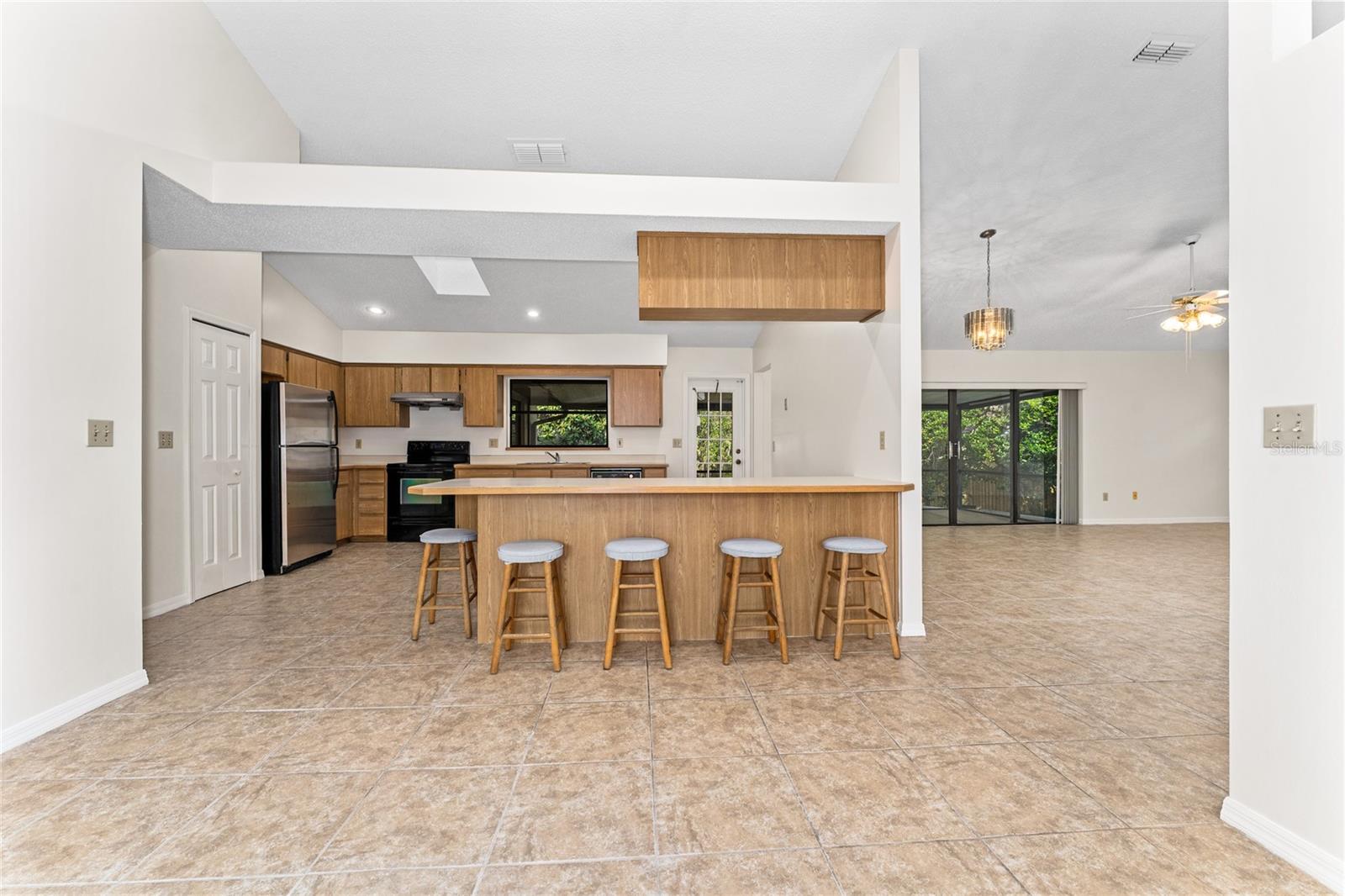 Image 15 of 36 For 1126 Trotwood Boulevard