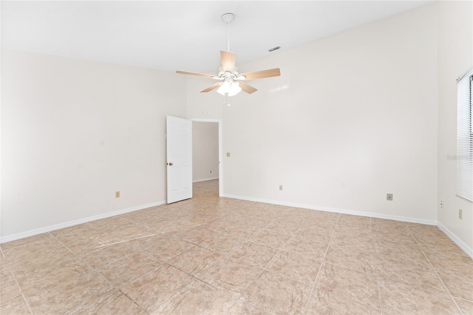 Image 20 of 36 For 1126 Trotwood Boulevard