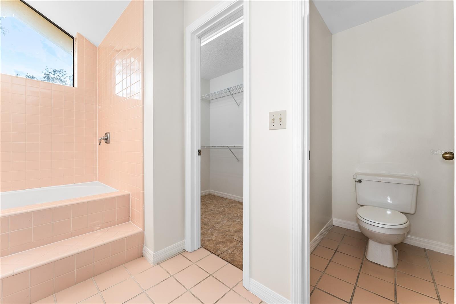 Image 22 of 36 For 1126 Trotwood Boulevard