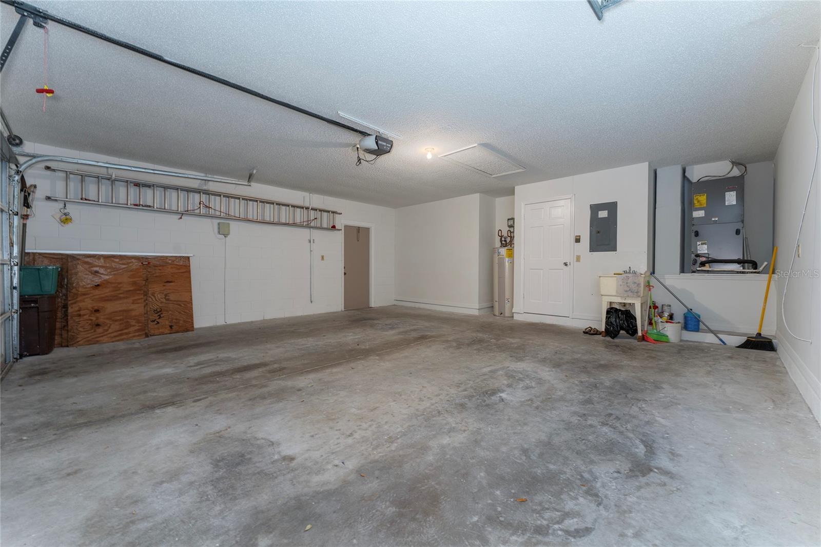 Image 33 of 36 For 1126 Trotwood Boulevard