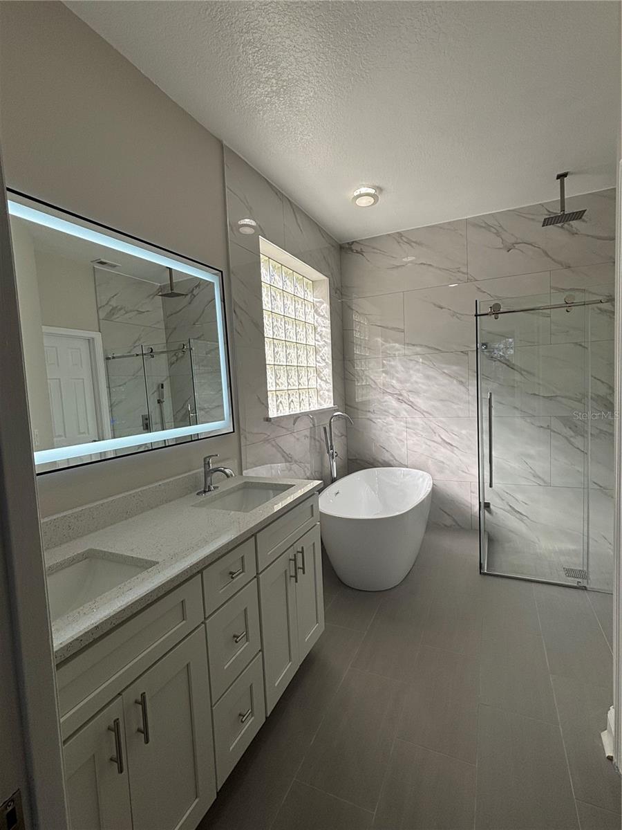 Image 8 of 24 For 2679 Runyon Circle