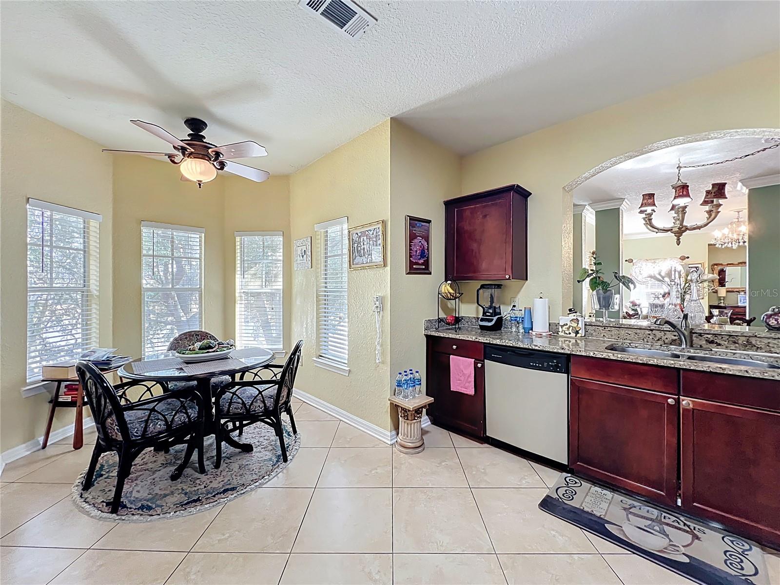 Image 26 of 62 For 157 Villa Di Este Terrace 213