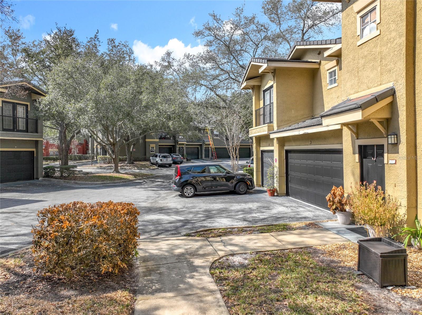Image 56 of 62 For 157 Villa Di Este Terrace 213