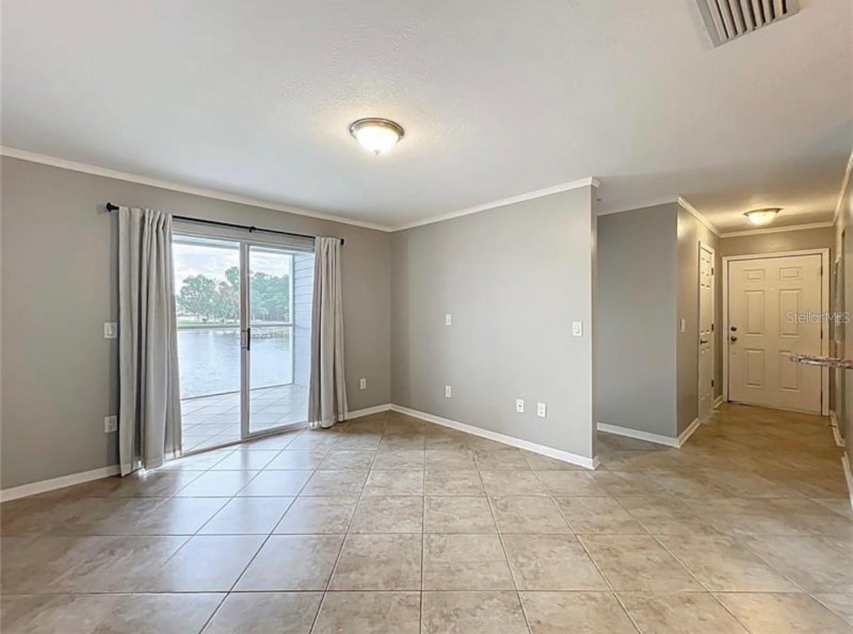 Image 13 of 33 For 2513 Grassy Point Drive 107