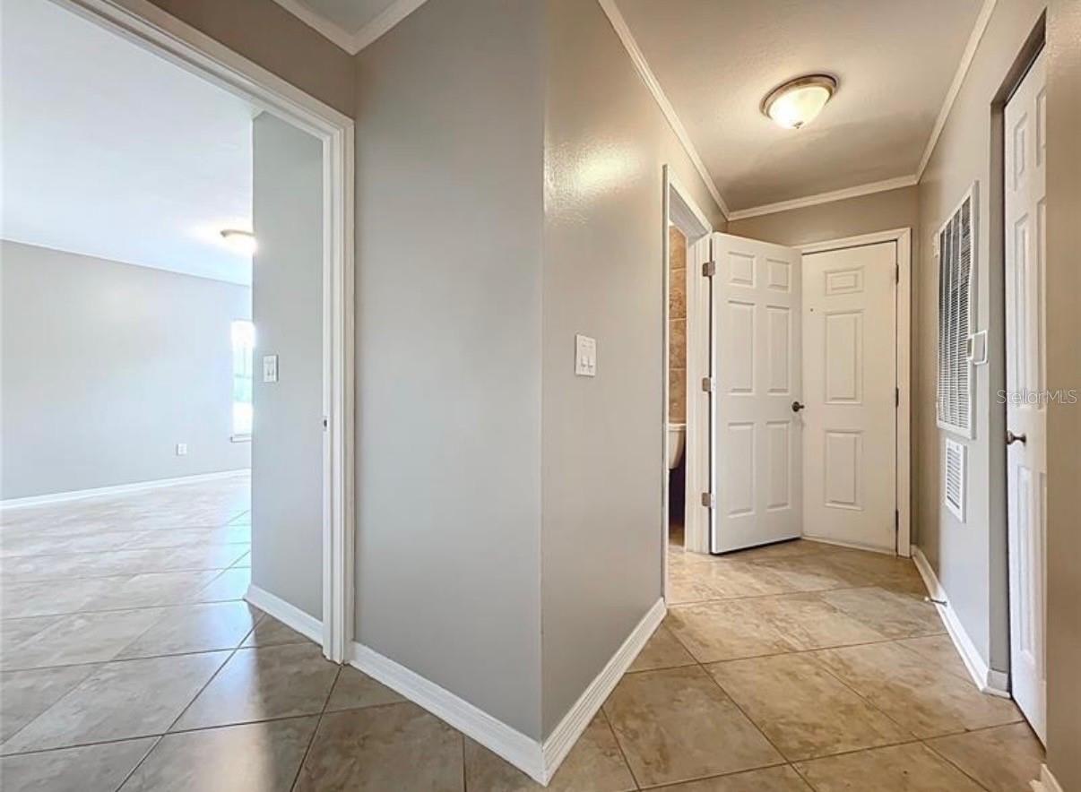 Image 4 of 33 For 2513 Grassy Point Drive 107