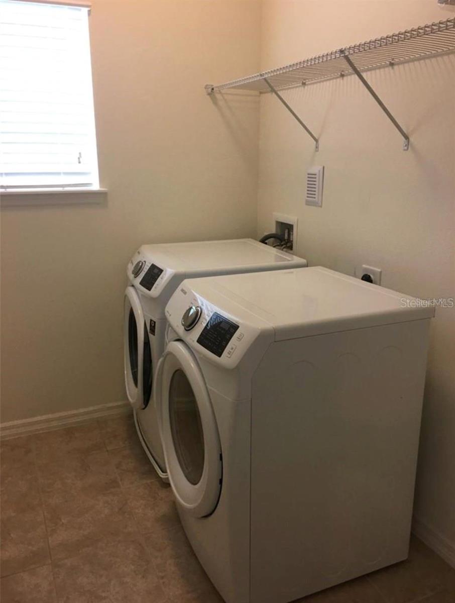 Image 12 of 16 For 9377 Meadow Hunt Way