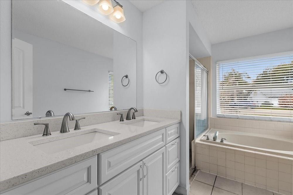 Image 18 of 34 For 2435 Lake Jackson Circle