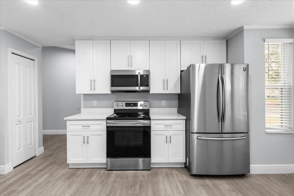 Image 9 of 34 For 2435 Lake Jackson Circle