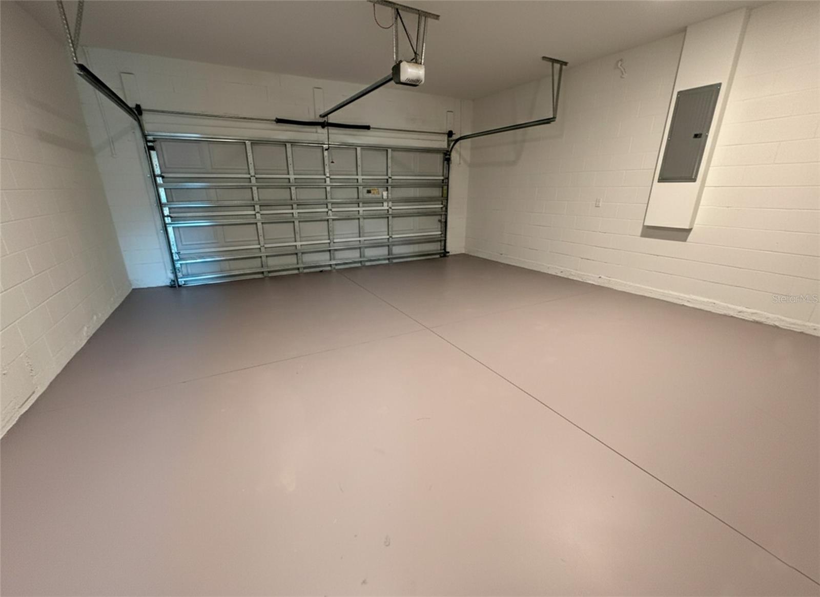 Image 28 of 31 For 1813 Hialeah Drive