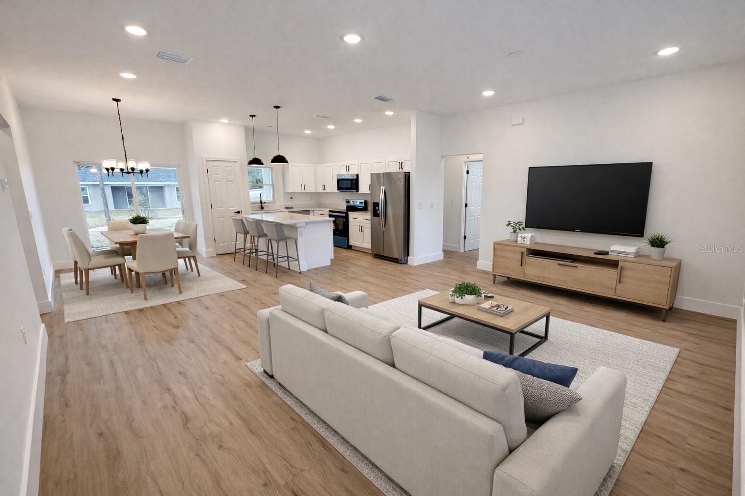 Image 7 of 31 For 1813 Hialeah Drive