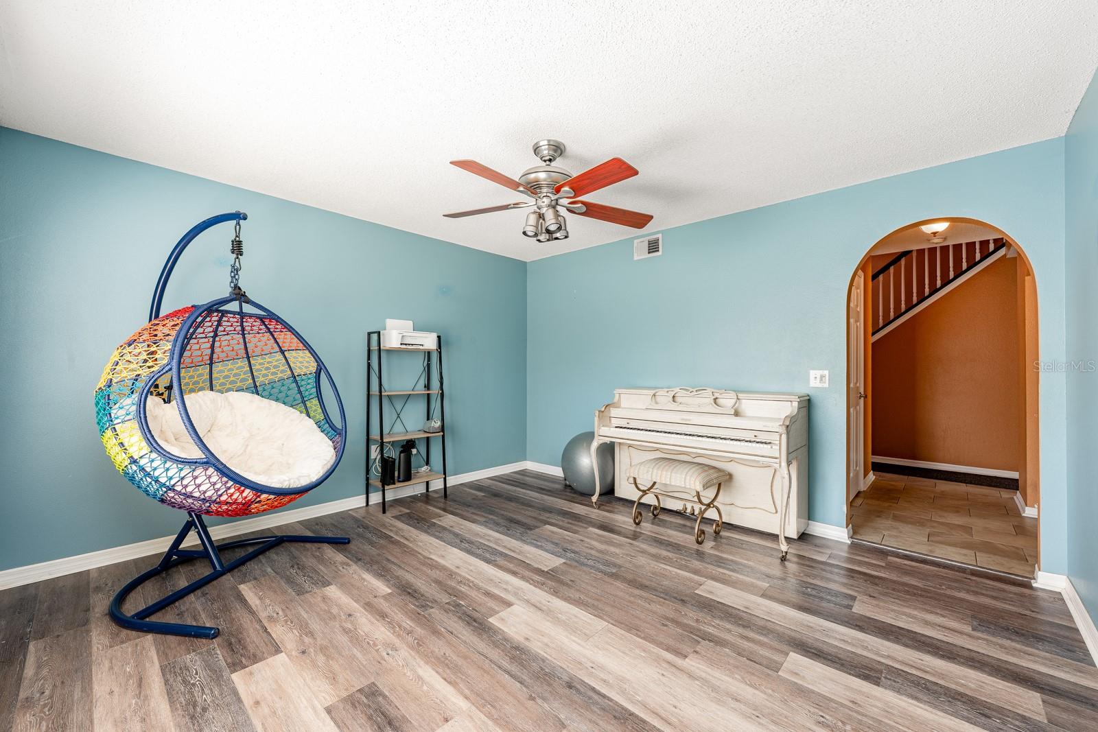 Image 20 of 36 For 819 Sunset Cove Drive