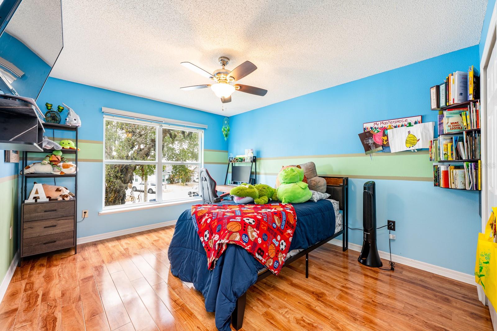 Image 21 of 36 For 819 Sunset Cove Drive