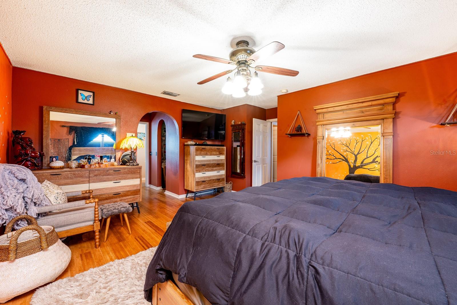 Image 26 of 36 For 819 Sunset Cove Drive