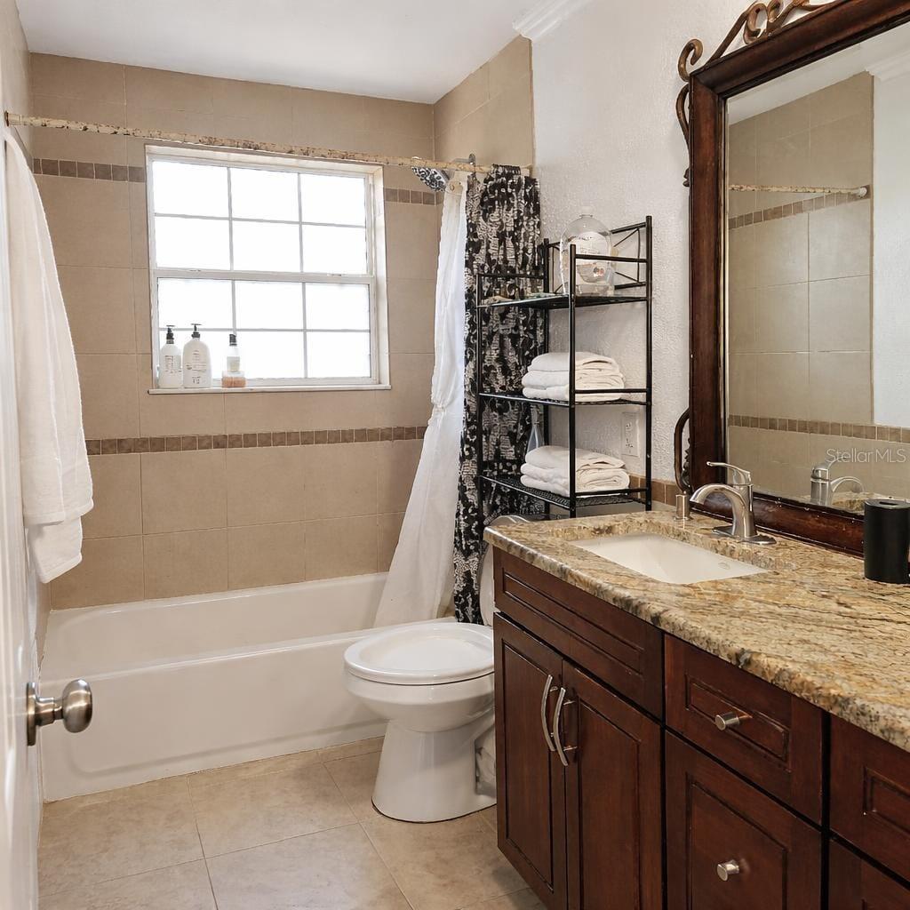 Image 25 of 33 For 1021 Fairburn Avenue