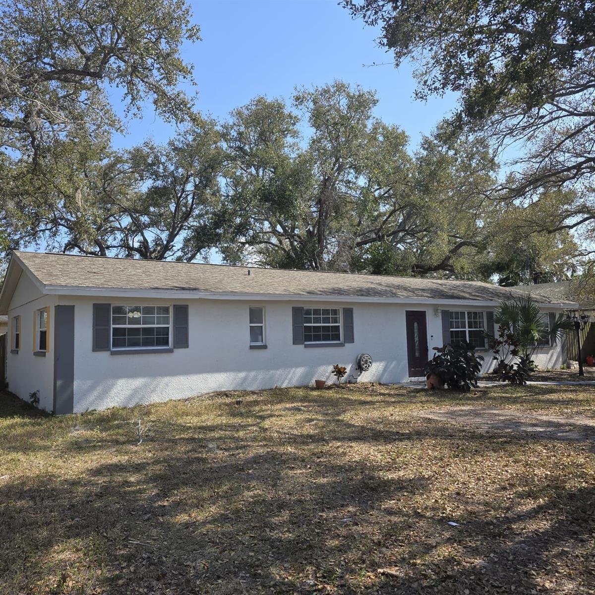 Image 4 of 33 For 1021 Fairburn Avenue