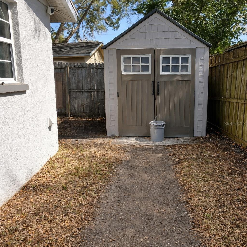 Image 7 of 33 For 1021 Fairburn Avenue