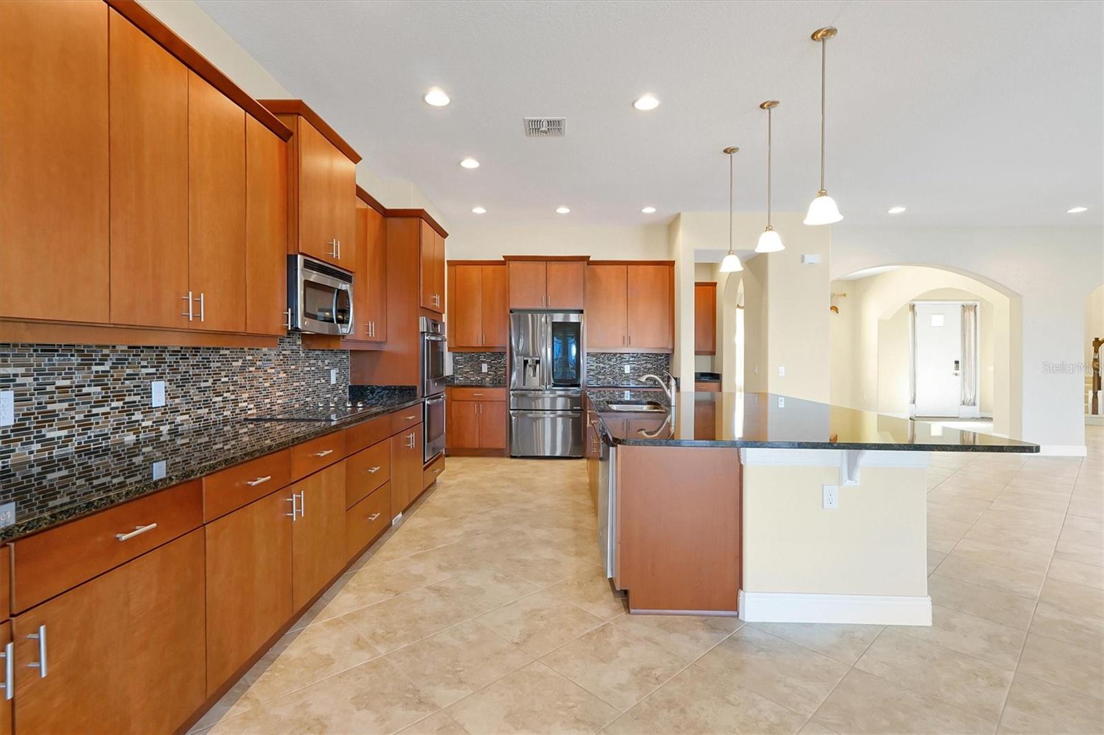 Image 14 of 65 For 880 Spinnaker Way