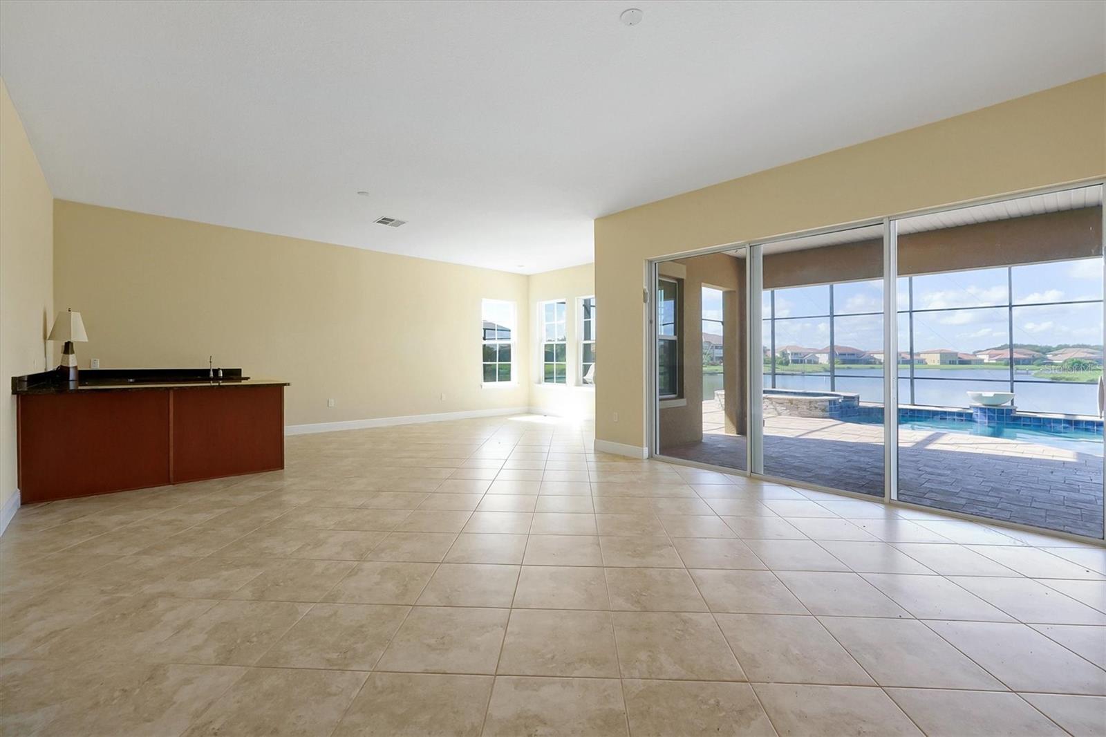 Image 19 of 65 For 880 Spinnaker Way