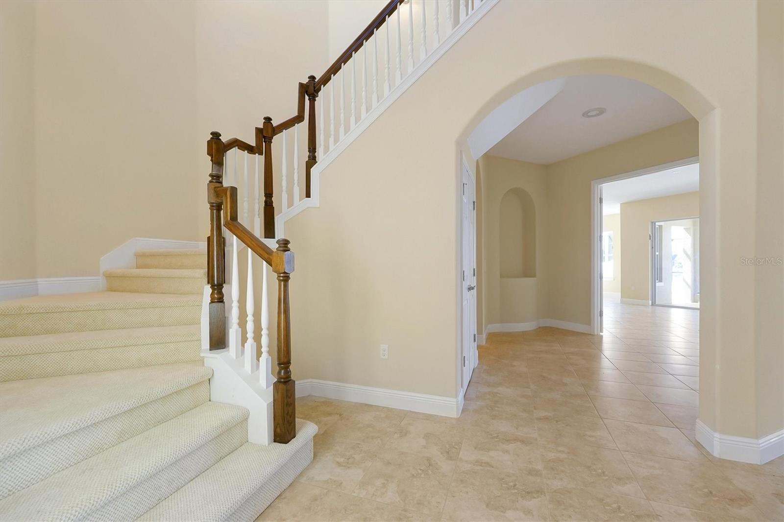 Image 22 of 65 For 880 Spinnaker Way