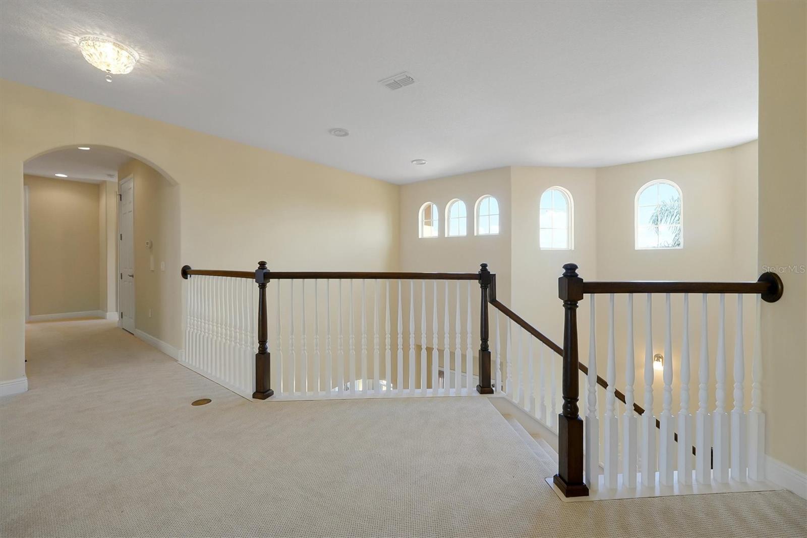 Image 23 of 65 For 880 Spinnaker Way