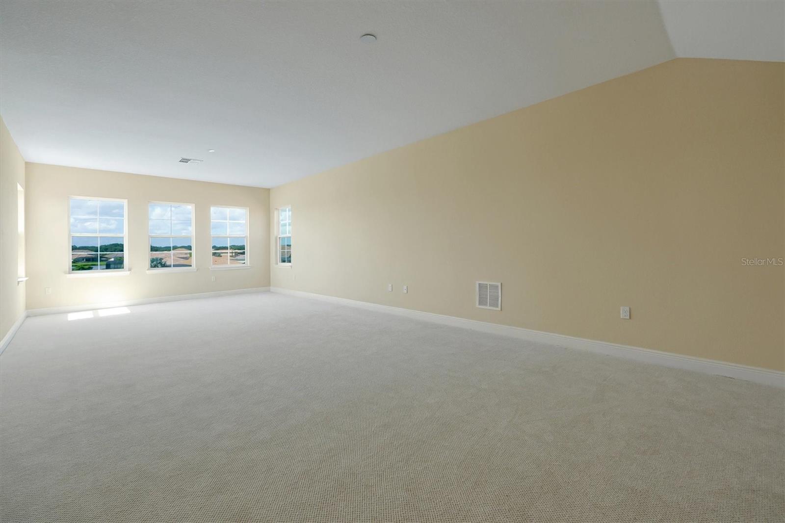 Image 27 of 65 For 880 Spinnaker Way