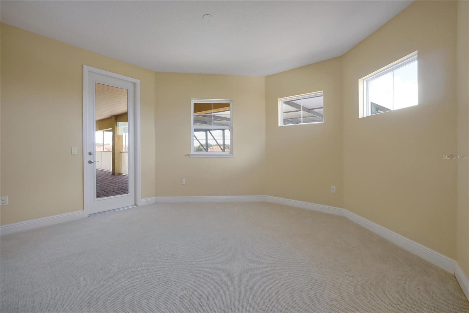 Image 42 of 65 For 880 Spinnaker Way