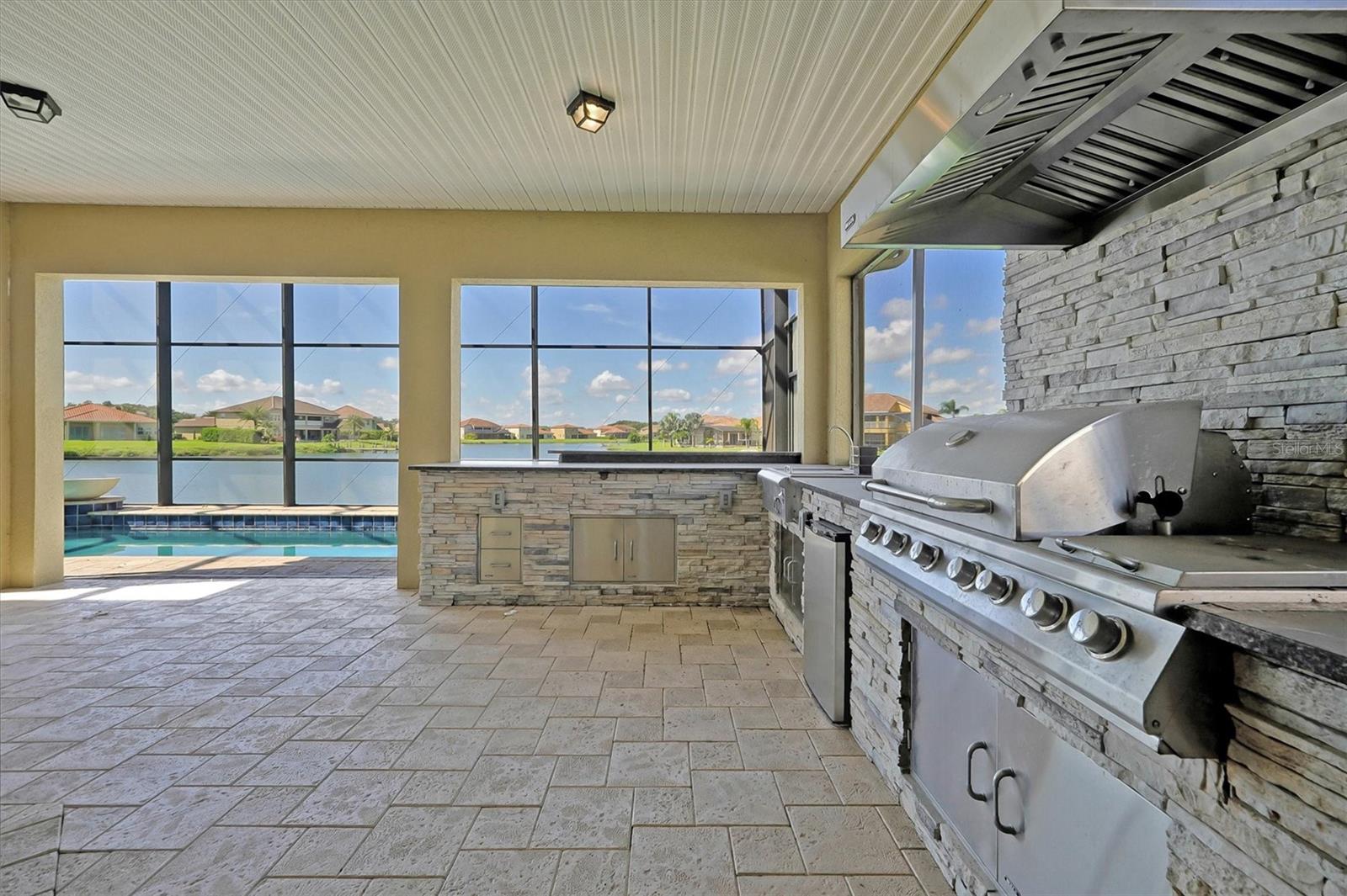 Image 48 of 65 For 880 Spinnaker Way