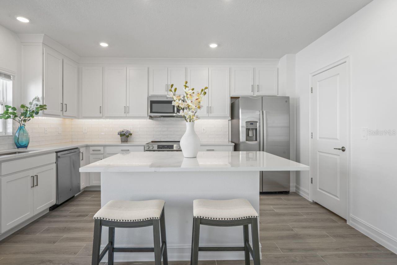 Image 11 of 63 For 28436 Grassland Ranch Lane