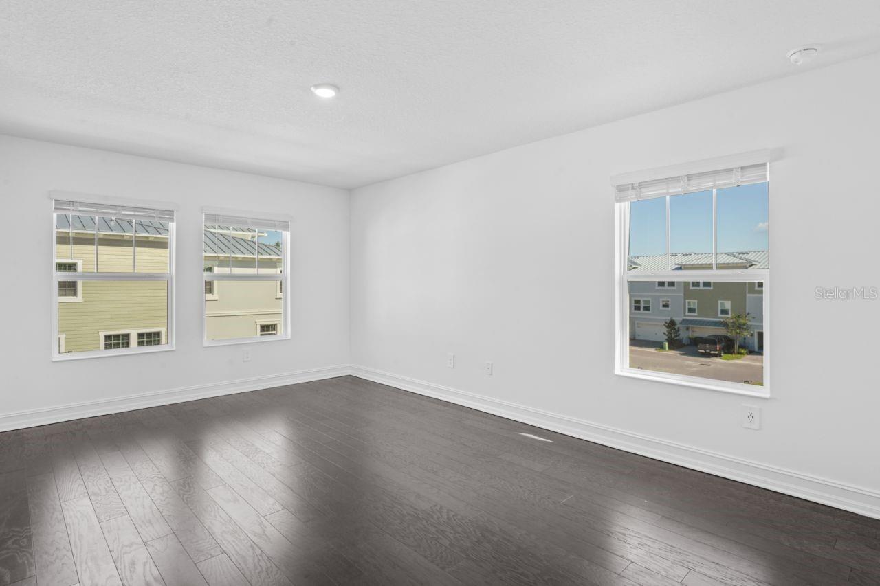 Image 22 of 63 For 28436 Grassland Ranch Lane