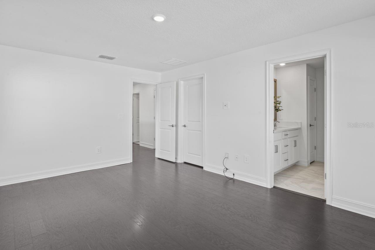 Image 23 of 63 For 28436 Grassland Ranch Lane