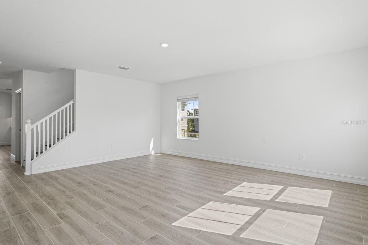 Image 9 of 63 For 28436 Grassland Ranch Lane