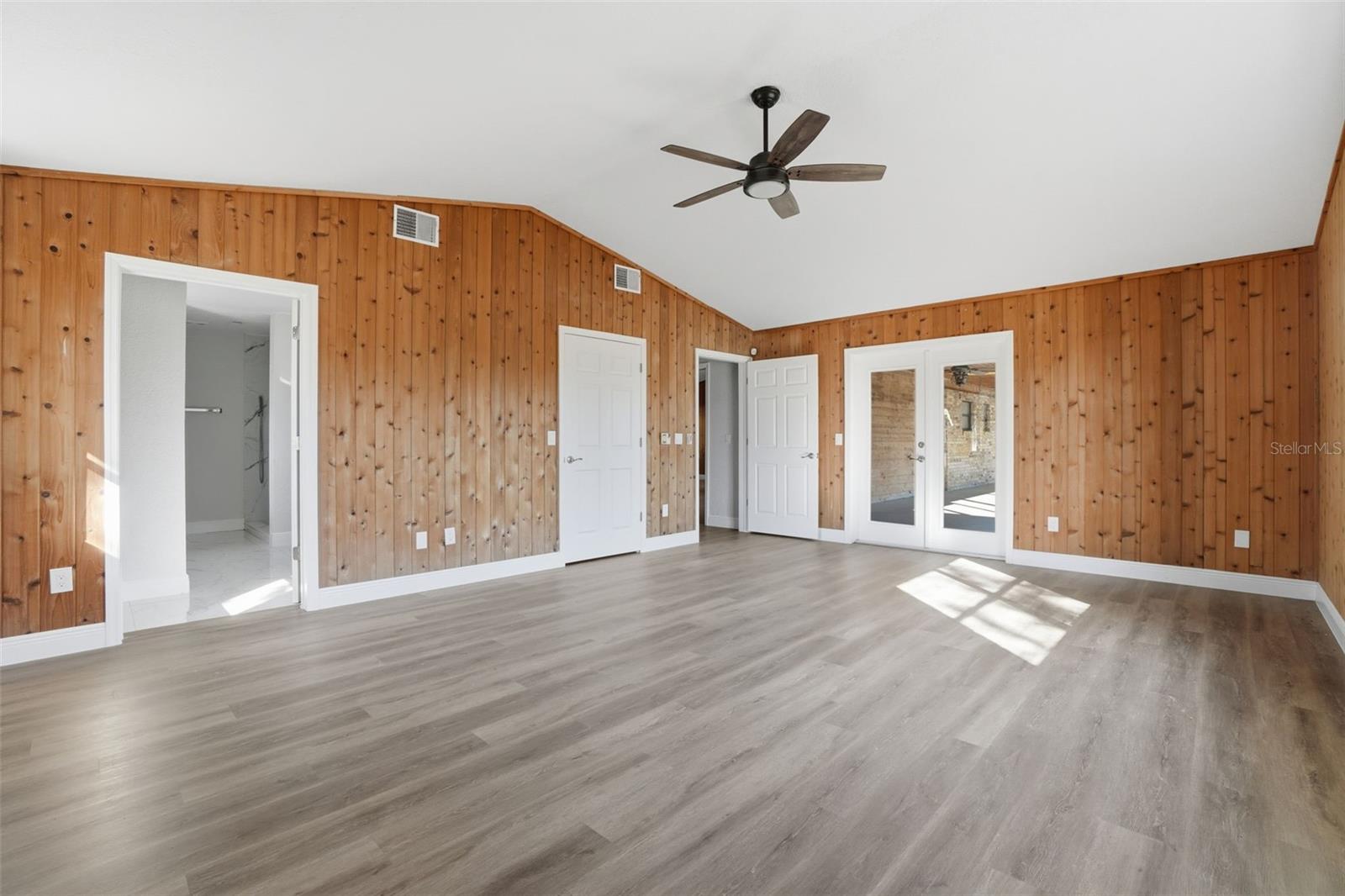 Image 20 of 65 For 370 Sand Pine Place