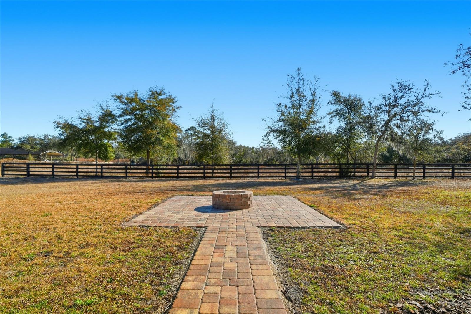 Image 46 of 65 For 370 Sand Pine Place