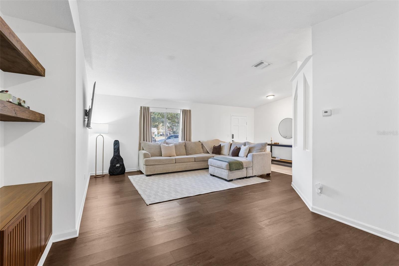 Image 3 of 30 For 710 Briarwood Drive