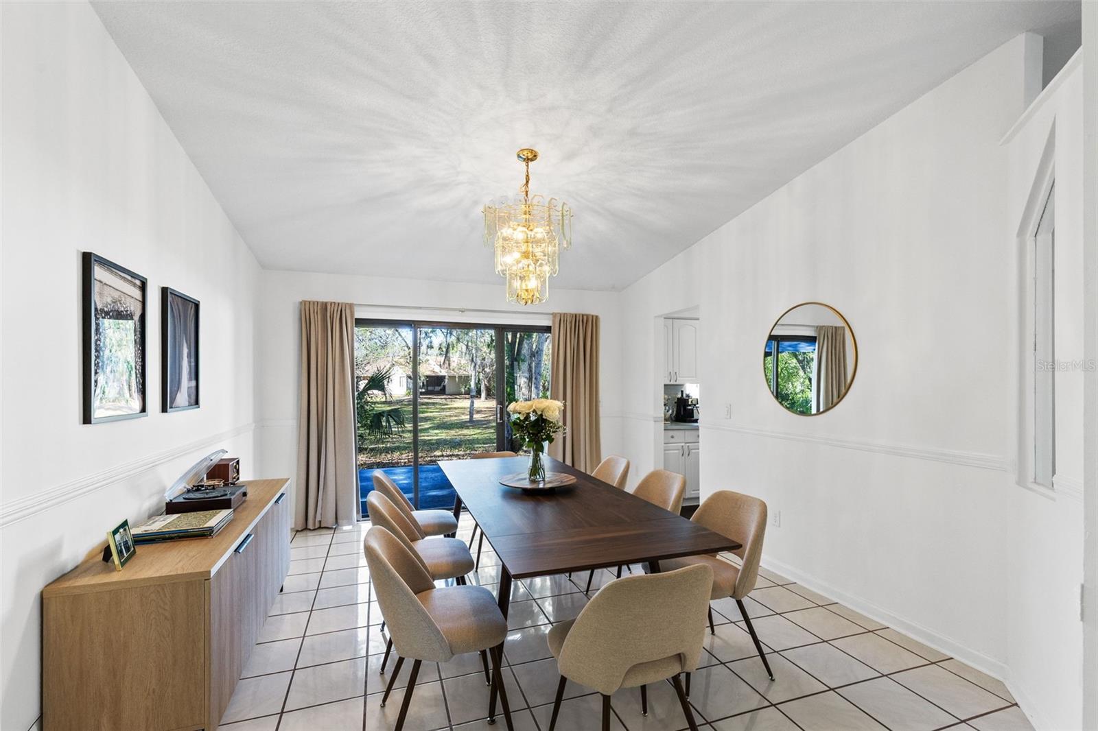 Image 6 of 30 For 710 Briarwood Drive