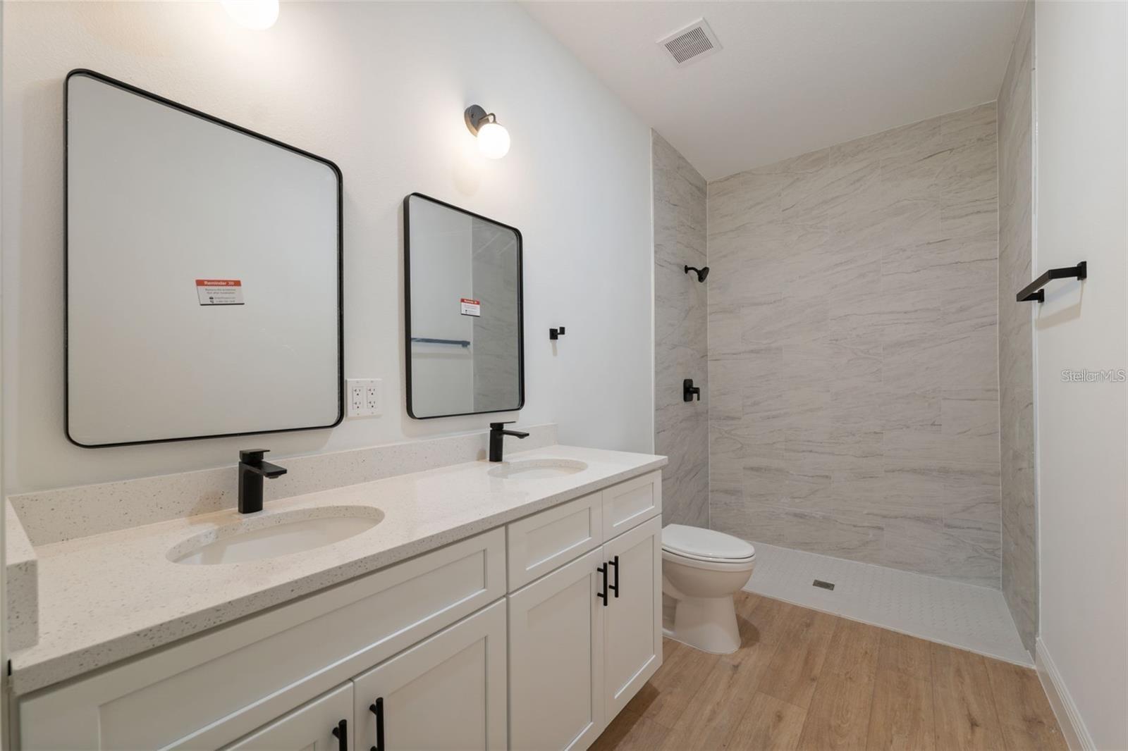 Image 22 of 33 For 17143 40th Terrace