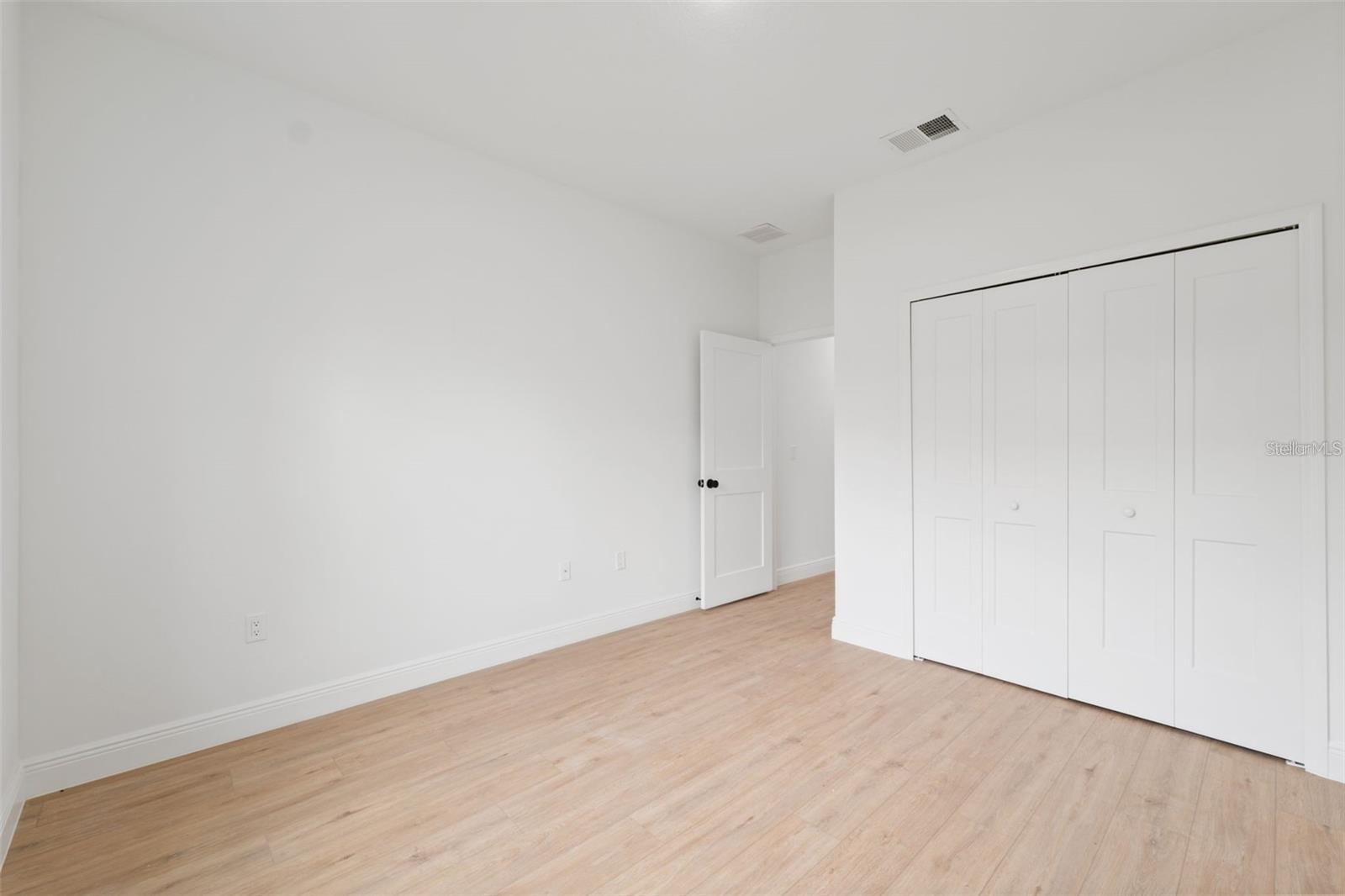 Image 30 of 33 For 17143 40th Terrace