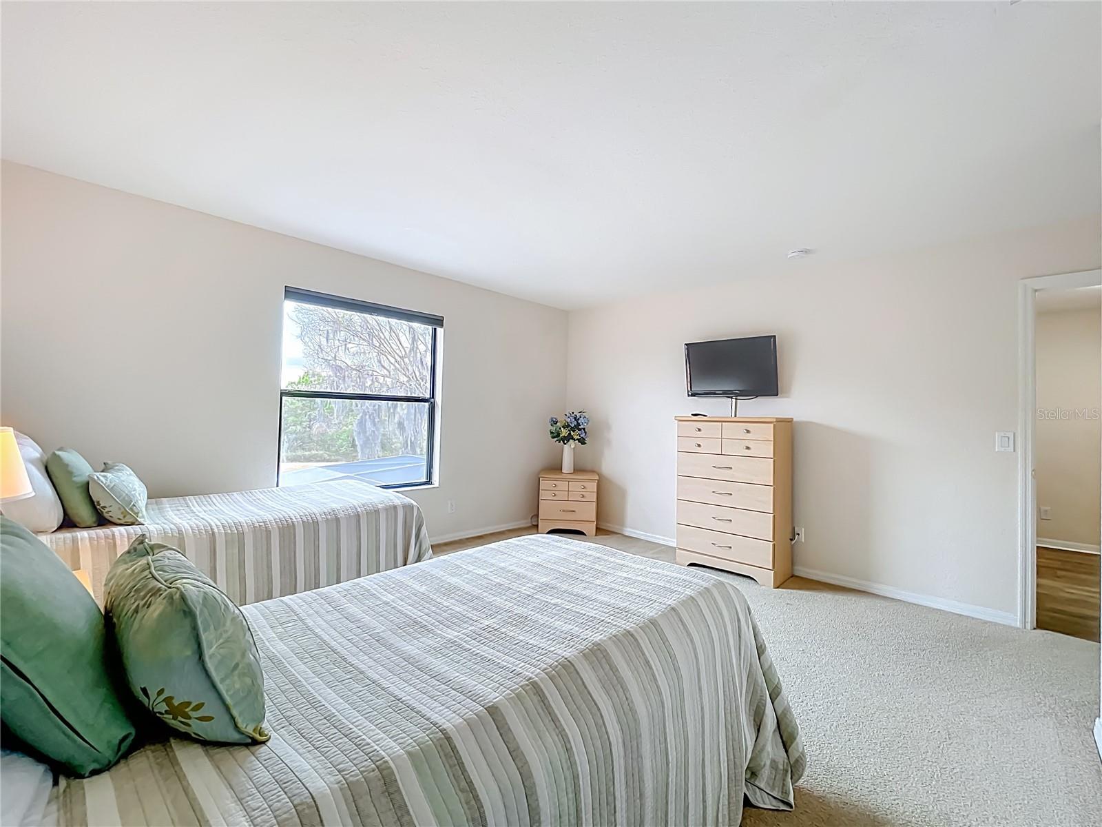 Image 16 of 38 For 16620 Caribbean Breeze Way