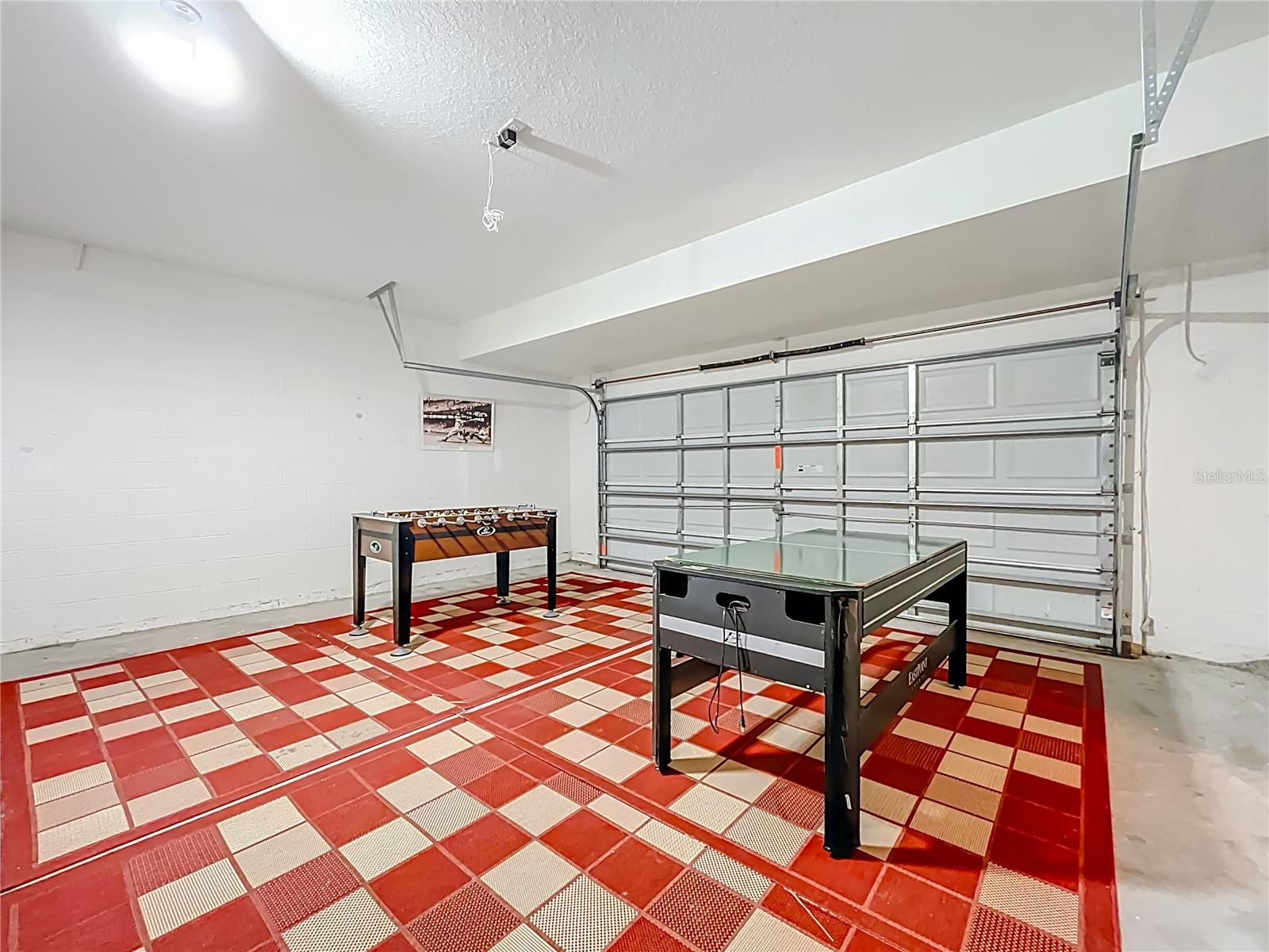 Image 26 of 38 For 16620 Caribbean Breeze Way