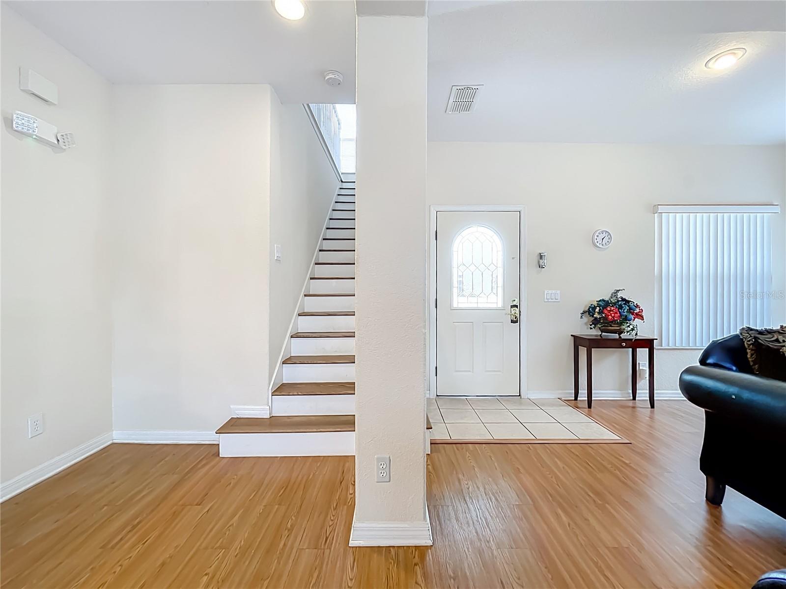 Image 3 of 38 For 16620 Caribbean Breeze Way