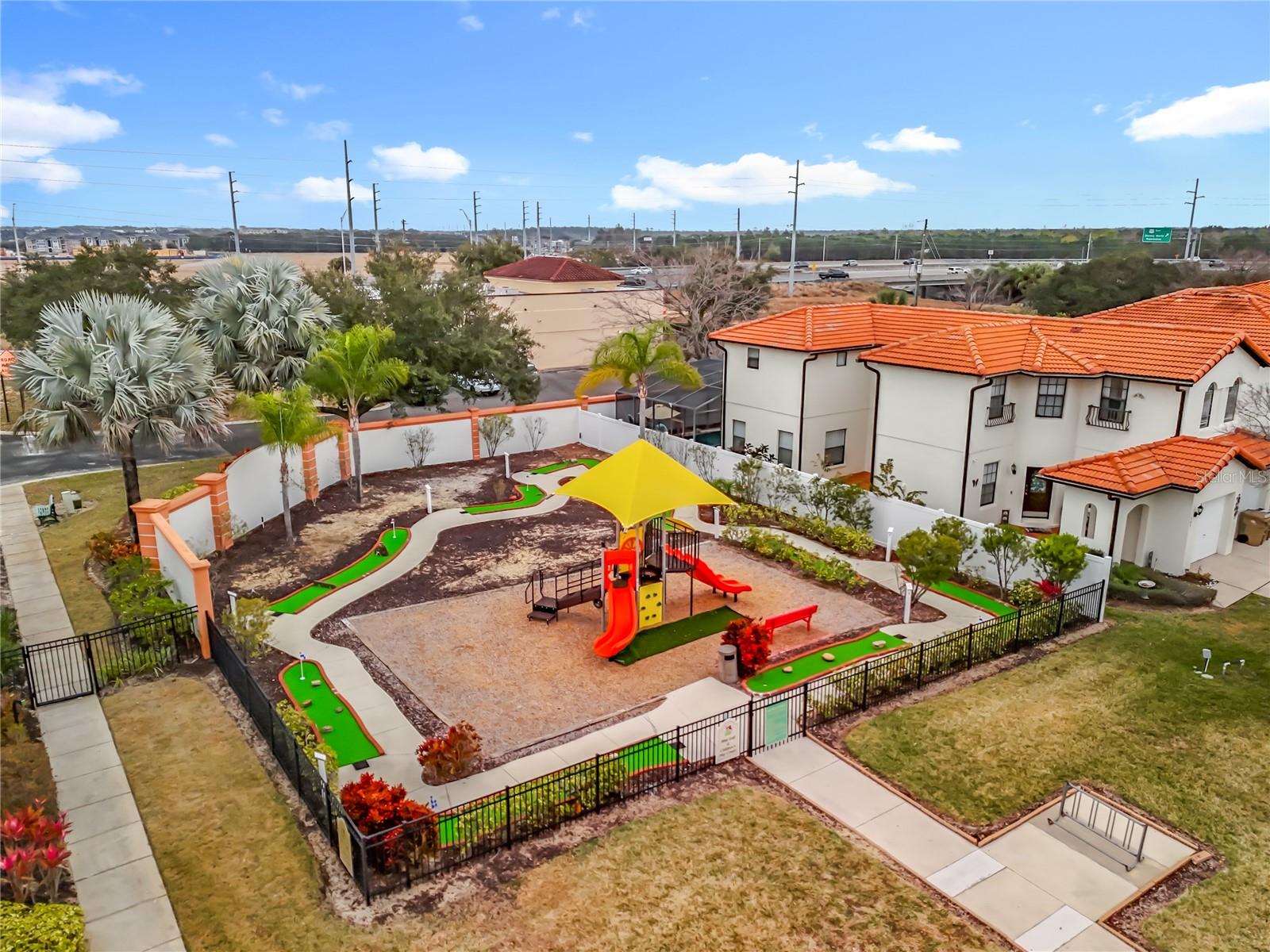 Image 33 of 38 For 16620 Caribbean Breeze Way