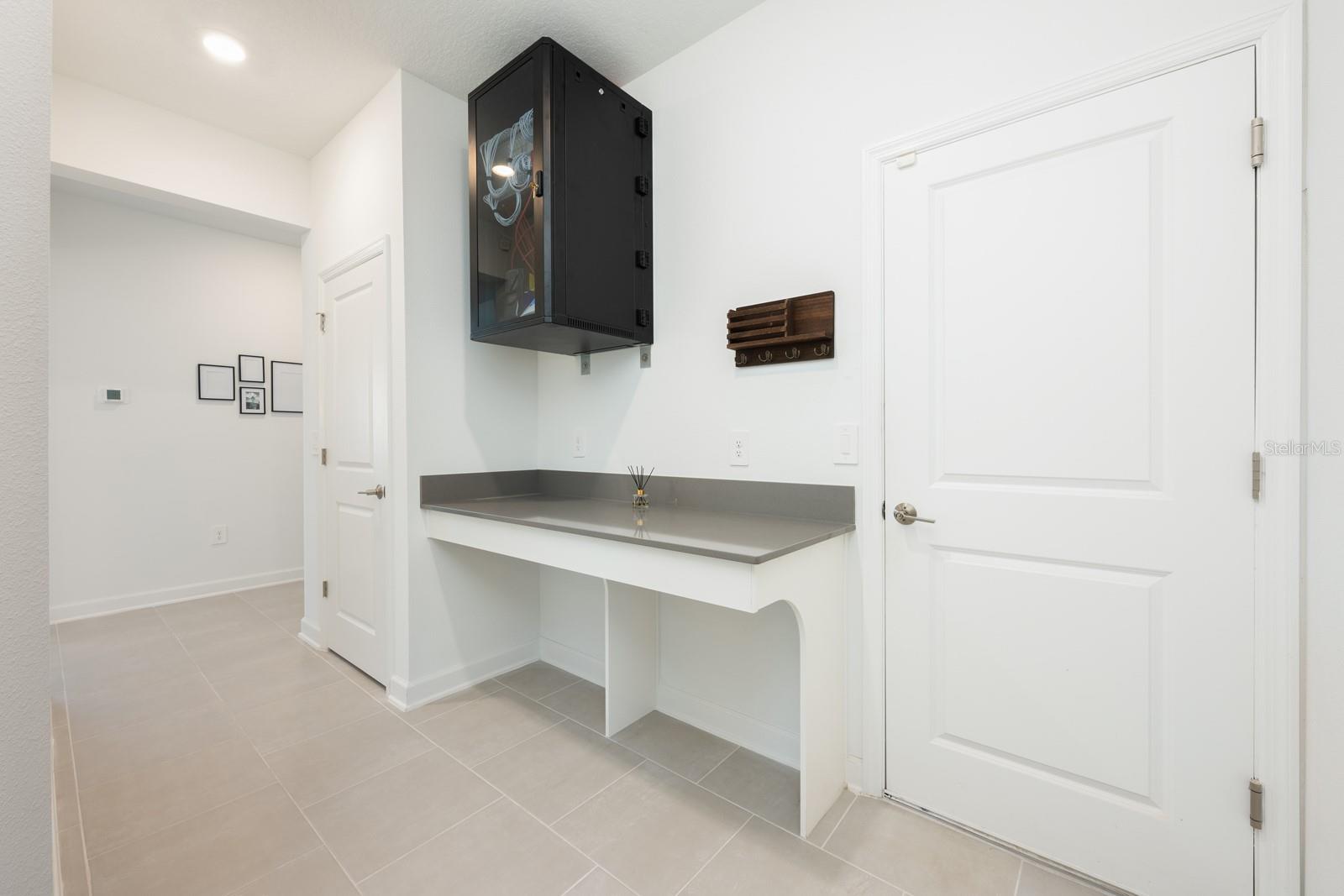 Image 18 of 35 For 1874 Flourish Avenue