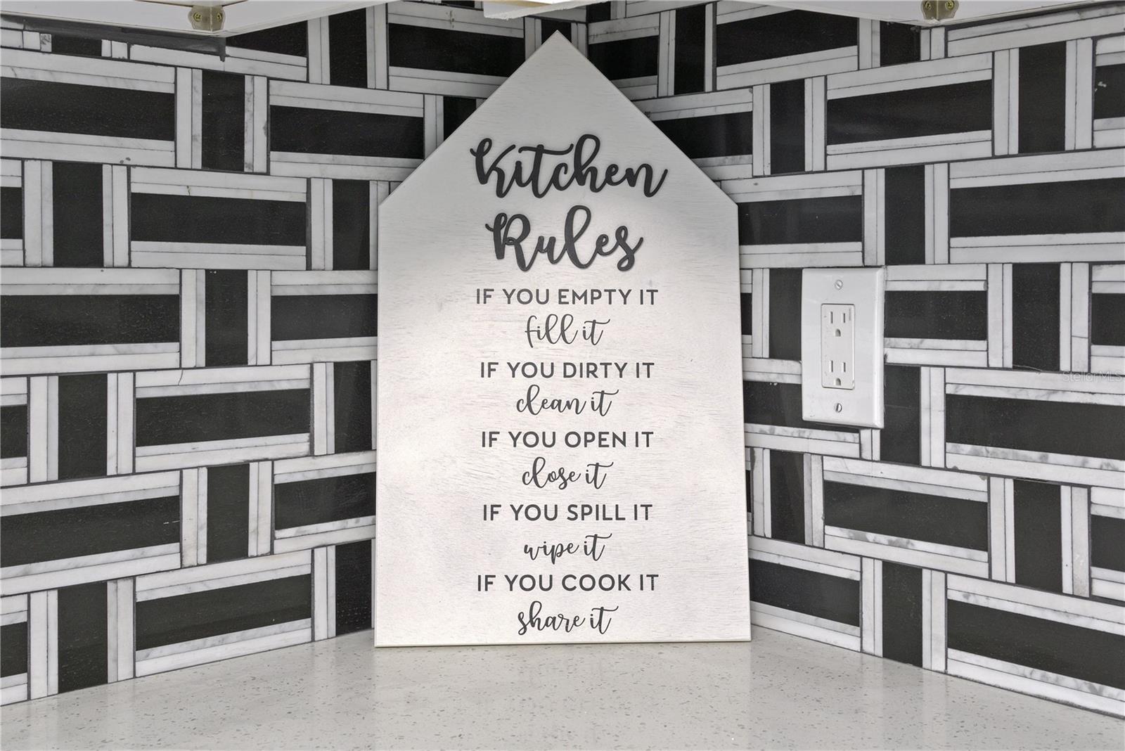 Image 17 of 45 For 1612 & 1614 Ferris Avenue