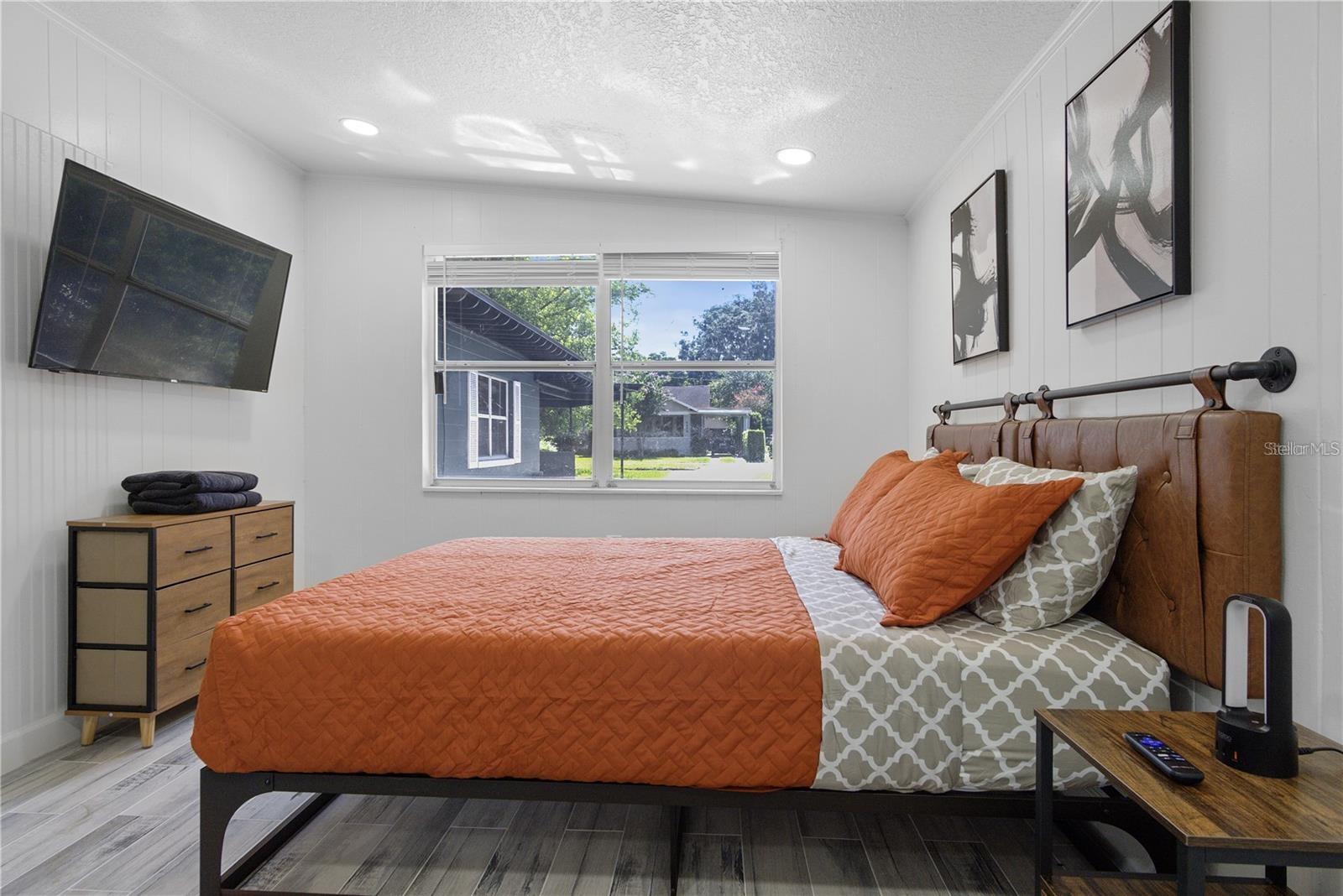 Image 33 of 45 For 1612 & 1614 Ferris Avenue