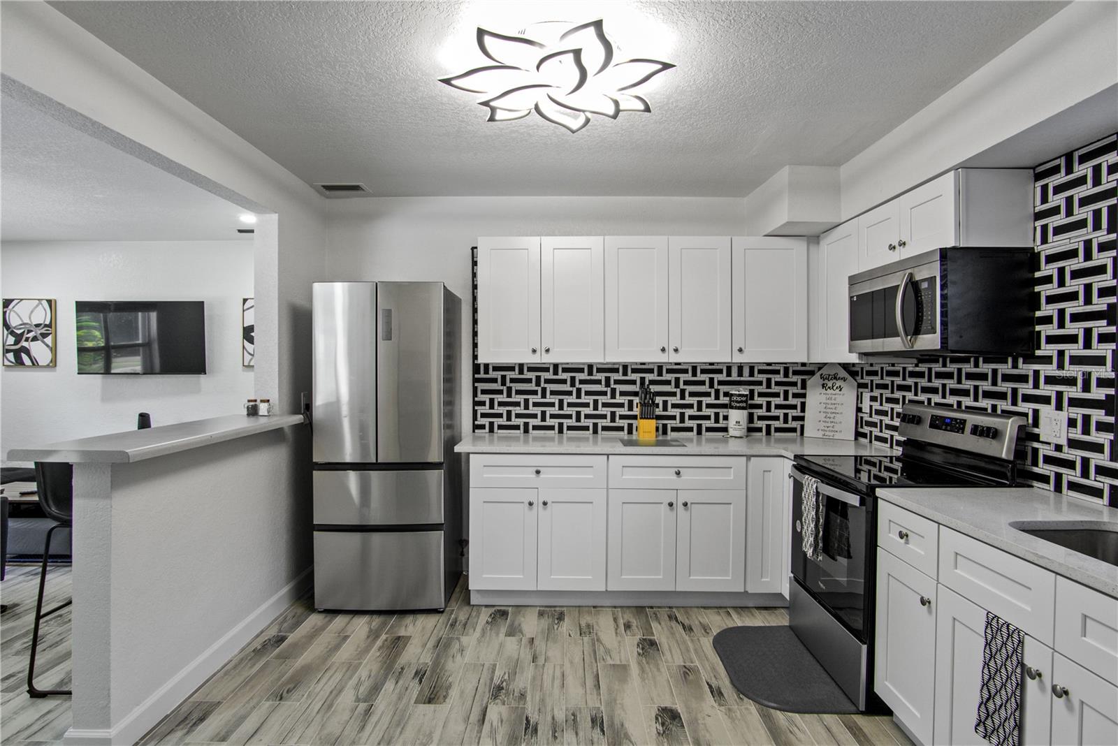 Image 8 of 45 For 1612 & 1614 Ferris Avenue