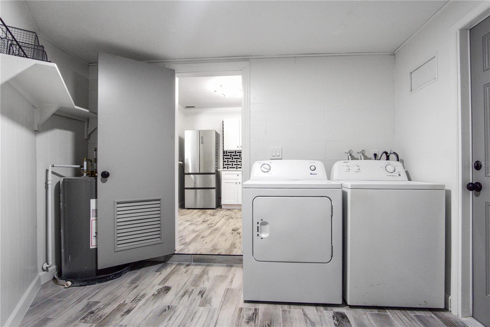 Image 9 of 45 For 1612 & 1614 Ferris Avenue