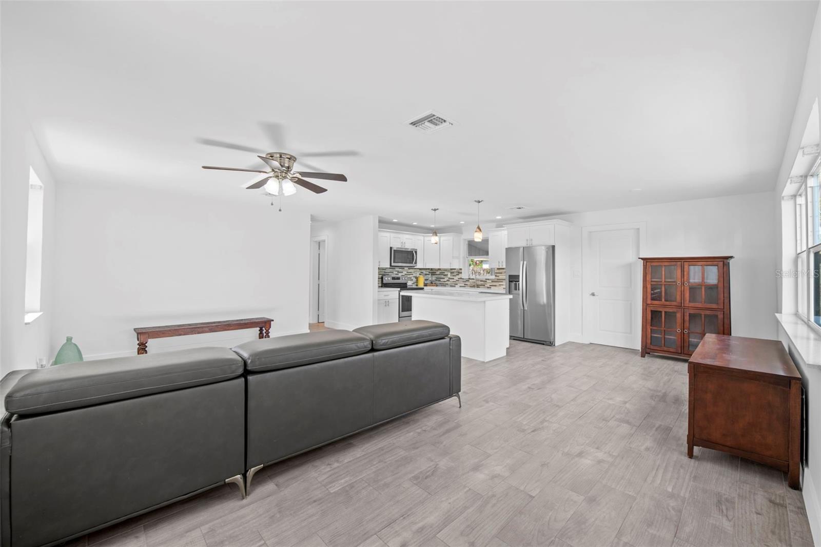 Image 4 of 16 For 5641 8th Avenue