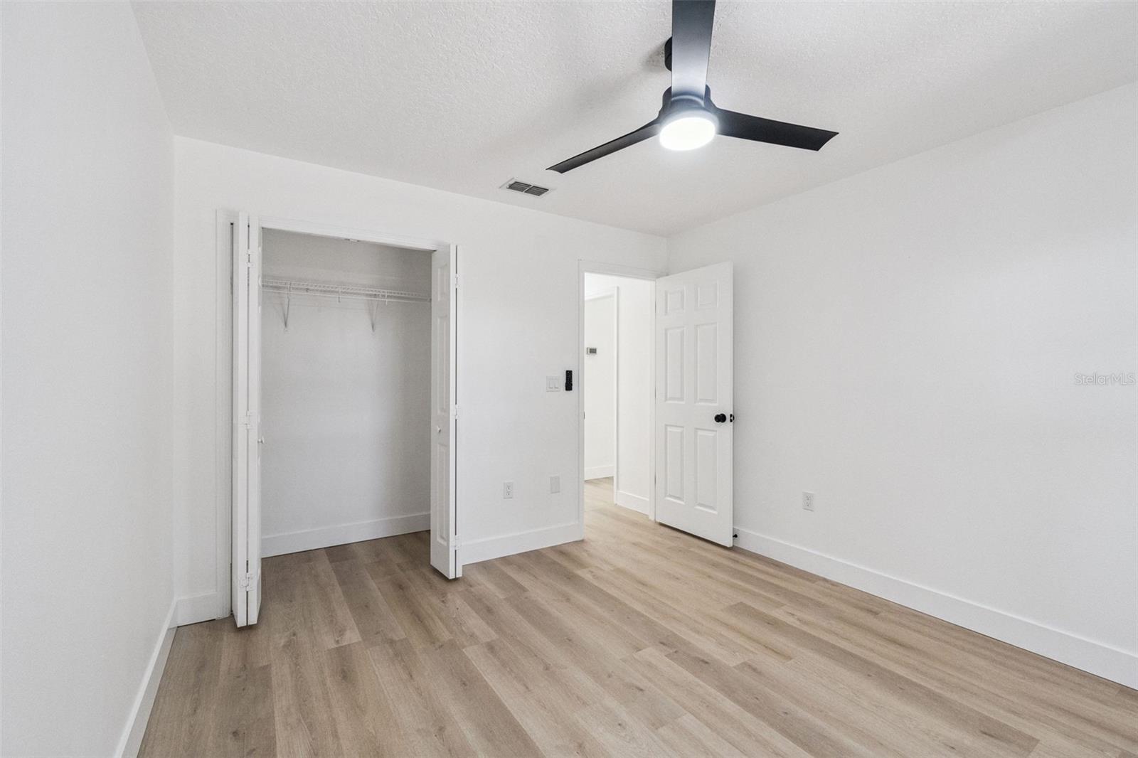 Image 19 of 57 For 5229 Hammock Circle