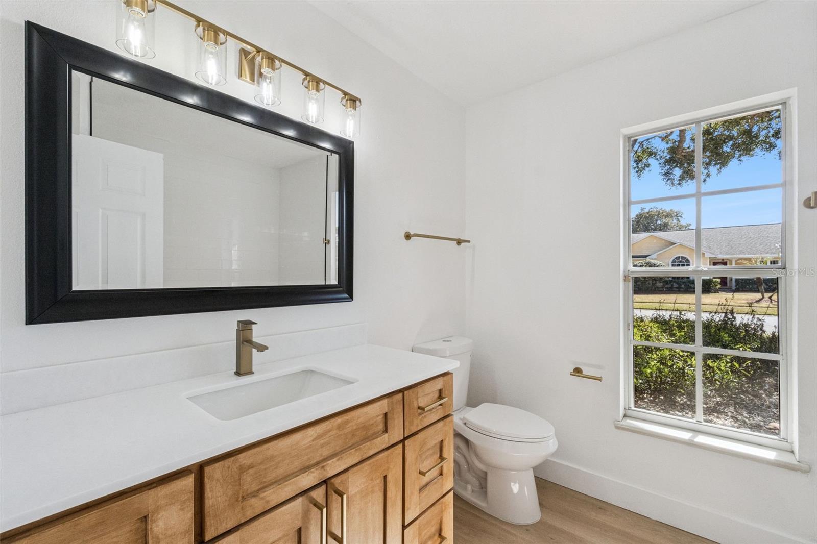 Image 29 of 57 For 5229 Hammock Circle